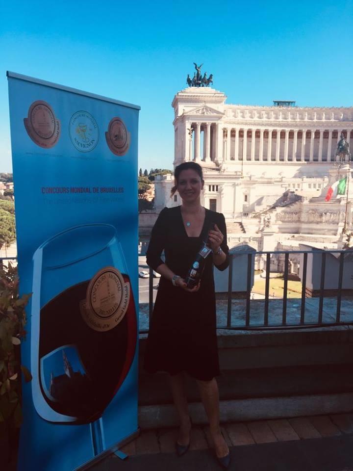 Consegna medaglia d'argento al Concours Mondial de Bruxelles 2018 - Lombardini Vini